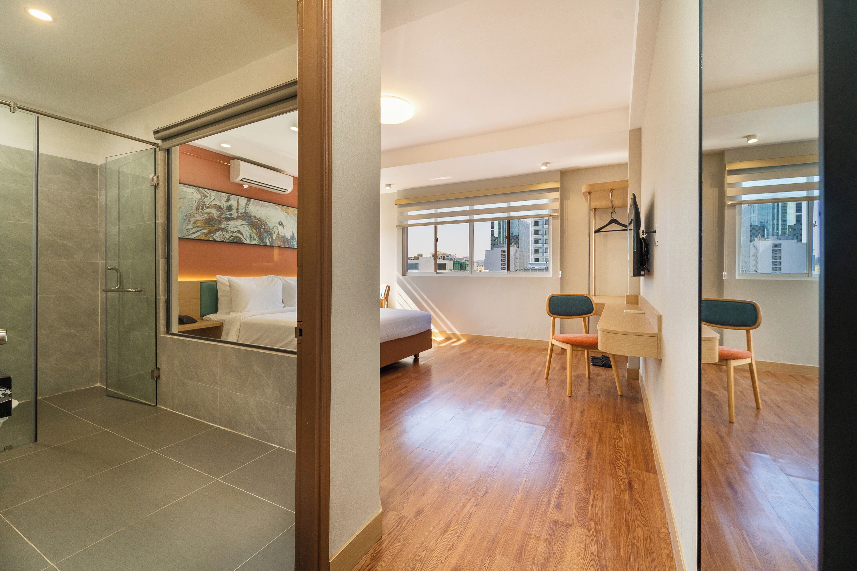 Deluxe Double Room, 1 Double Bed, City View | Free WiFi, bed sheets