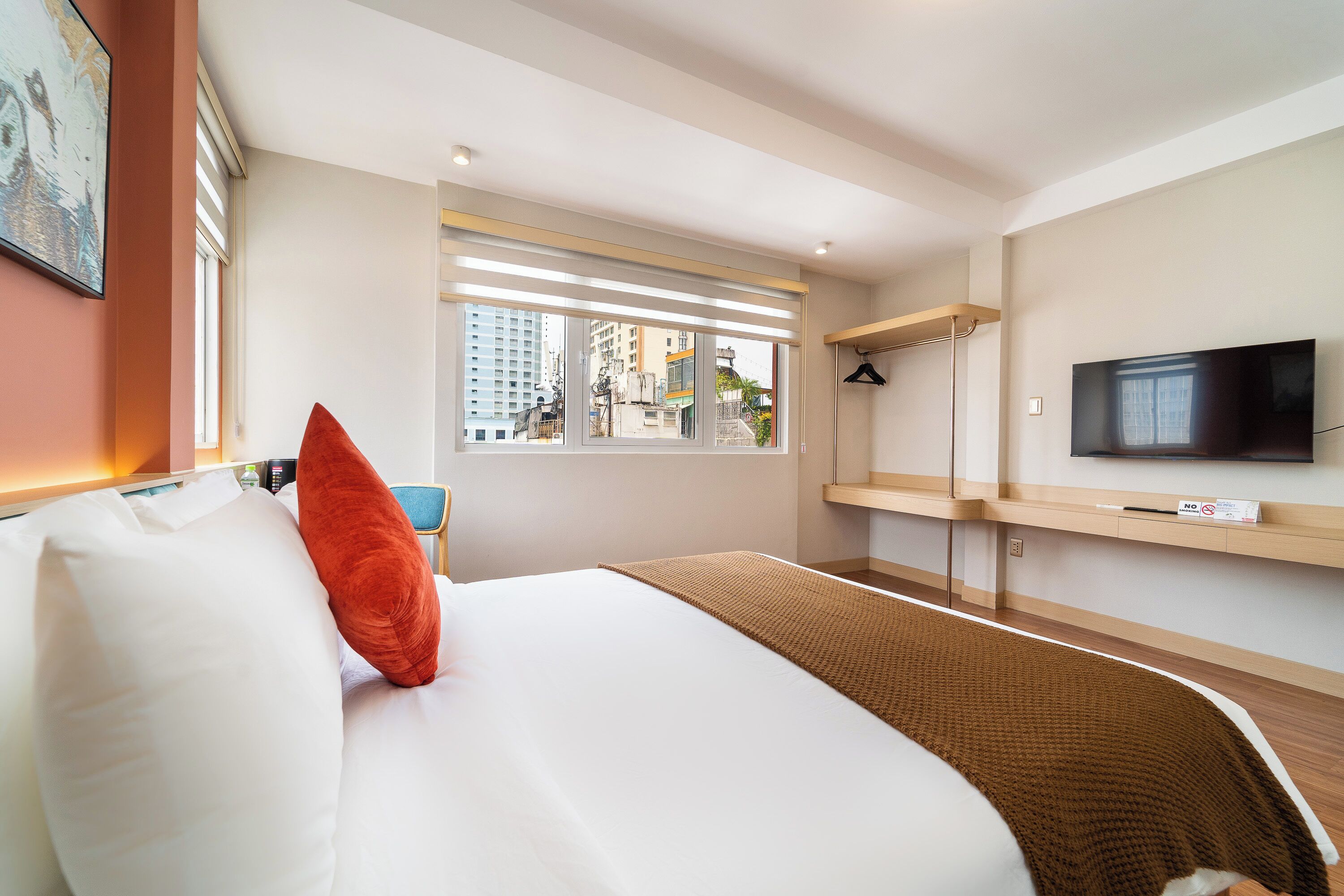 Phòng đôi Deluxe, 1 giường đôi, quang cảnh thành phố | Truy cập Internet không dây miễn phí, bộ trải giường 