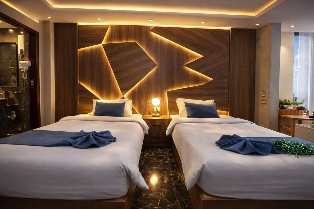 In-room safe, soundproofing, iron/ironing board, free WiFi