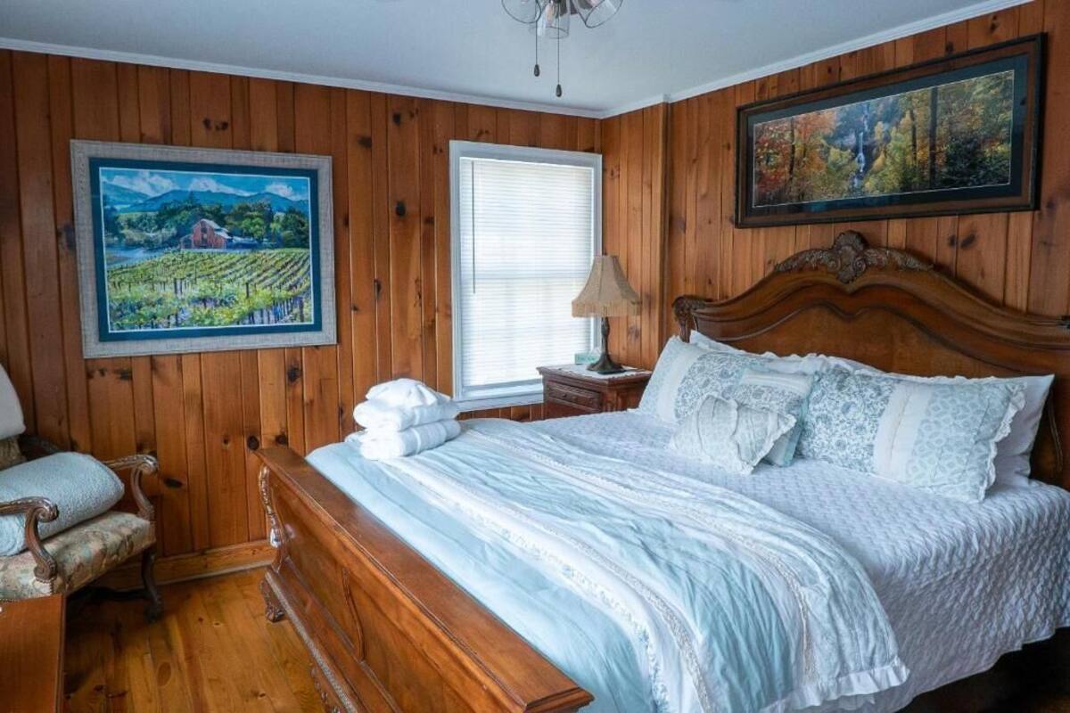 Classic Double Room, Park View | Free WiFi