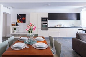 Basic Apartment | Internet berwayar percuma 