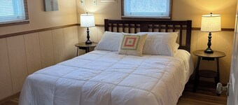 Cozy 1-bedroom cabin right on the river.