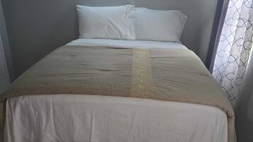 Fer et planche à repasser, Wi-Fi, draps fournis