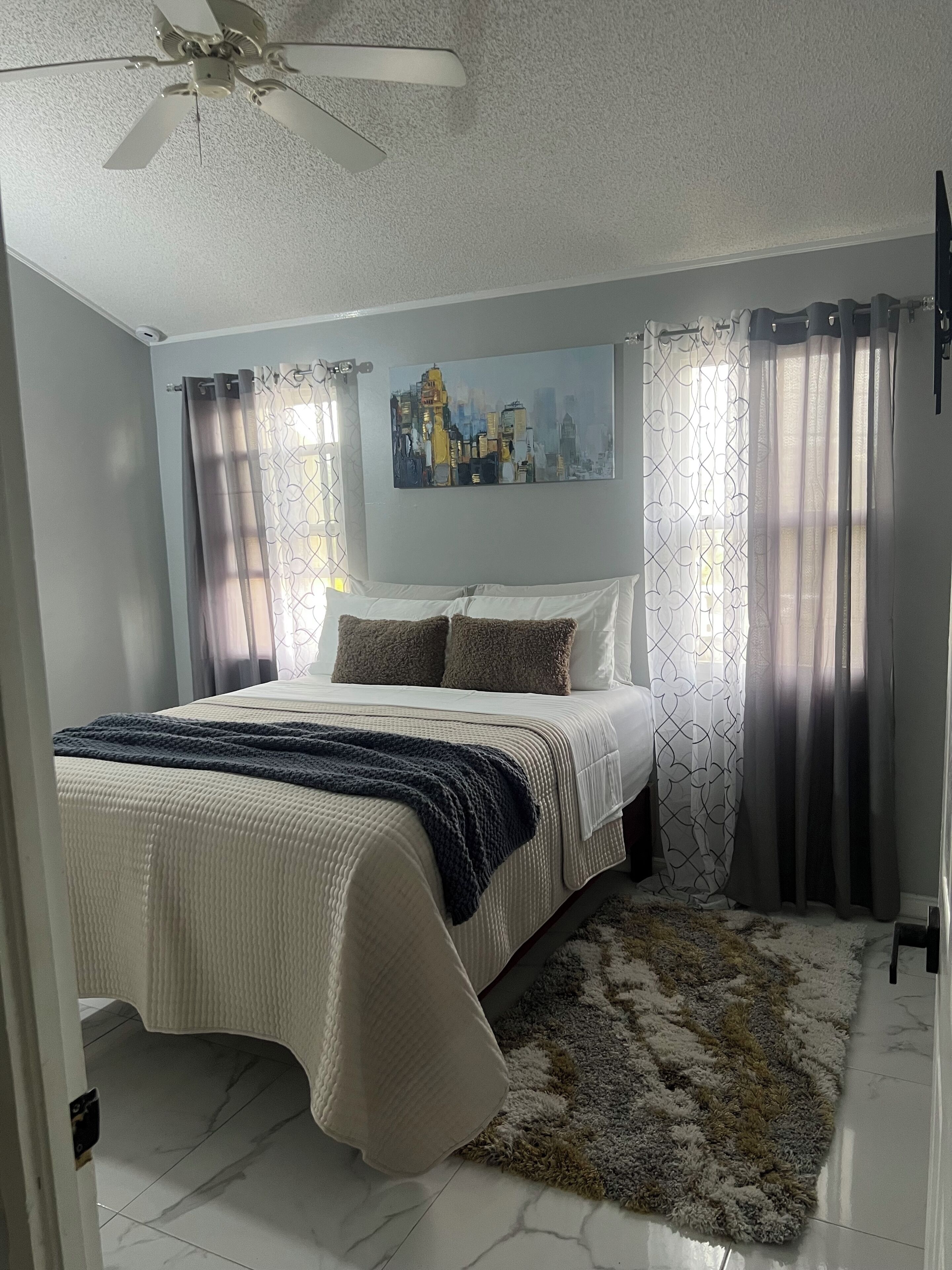 2 bedrooms, iron/ironing board, free WiFi, bed sheets