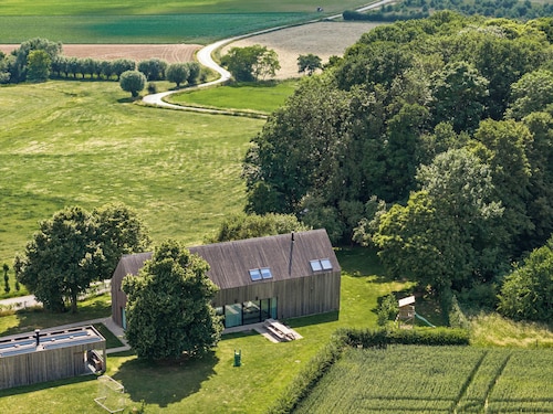 Fantastic vacation rental with wide views of valley, forest and own vineyard!