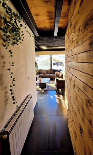 Interior - FARAYA 1-bedroom chalet with panoramic view and Cheminée (Jabal Lubnan)