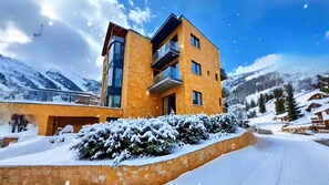 Exterior - FARAYA 1-bedroom chalet with panoramic view and Cheminée (Jabal Lubnan)