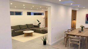 Interior - Modern villa "Quinta do Vale" - Private oasis in Meco (Sesimbra)