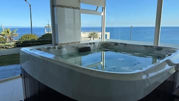 Apartment | Tab spa terbuka