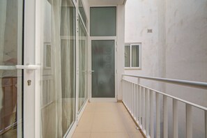 Property grounds - Swieqi, Luxury Apartmen/3BD- 2BH,sleeps 6 (Is-Swieqi)