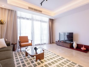 Smart TV - Branded 2BR Serviced Apart at Cairo Festival City (Cairo Governorate)
