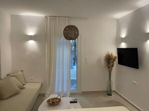 Iron/ironing board, WiFi, bed sheets - Constantza's House (Naousa)