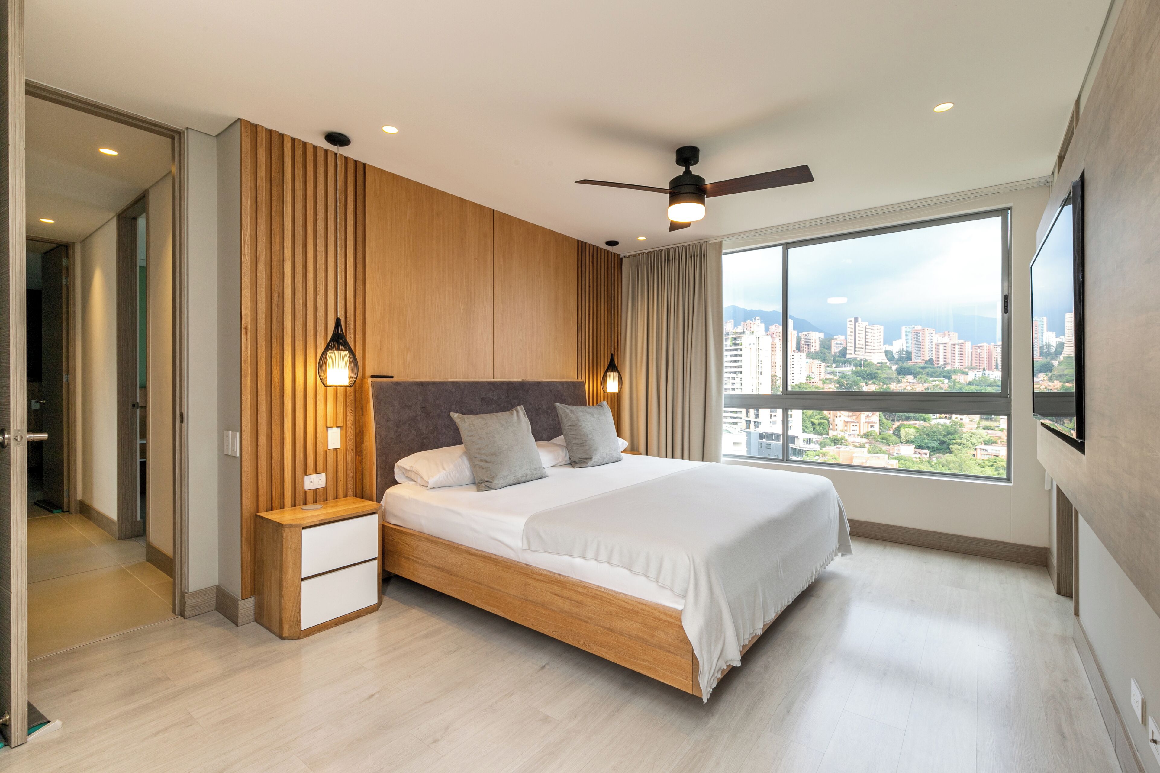 3 chambres, fer et planche à repasser, accès Internet, draps fournis