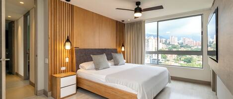 3 chambres, fer et planche à repasser, accès Internet, draps fournis