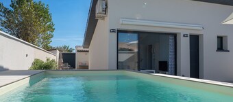 Riboleys - Villa 10 personnes avec piscine privée à 200m de la mer