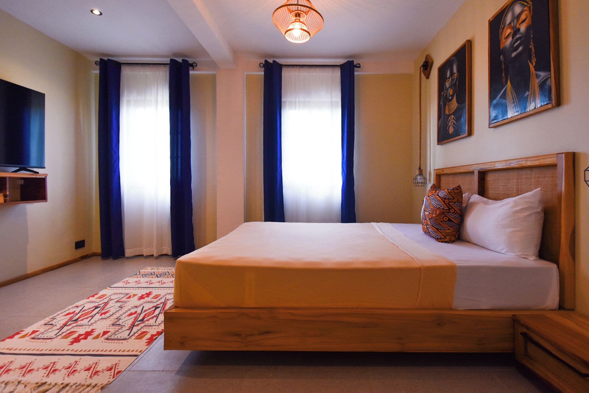 Deluxe studio, uitzicht op tuin | Een kluis op de kamer, verduisterende gordijnen