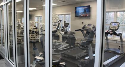 Kings Creek Townes with luxurious two bedroom villa in Williamsburg, VA