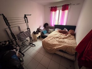 4 bedrooms, iron/ironing board, Internet - Elegant, well-equipped house (Gap)