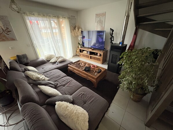 Living area - Elegant, well-equipped house (Gap)