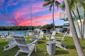 Property grounds - Brand New Marina Suite with Pool + Free Breakfast (Marathon)