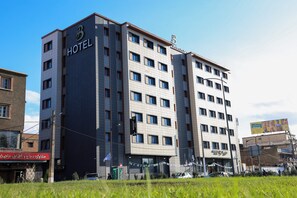 Front of property - Barkat Hotel & Conferences (Alger)