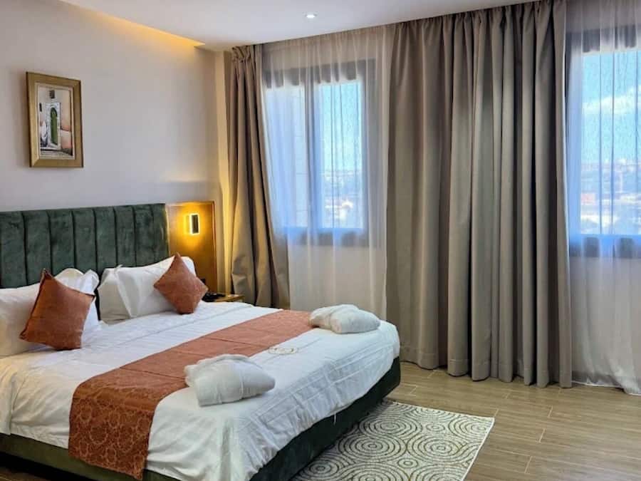 Deluxe-værelse med dobbeltseng eller 2 enkeltsenge | Premium-sengetøj, minibar, skrivebord