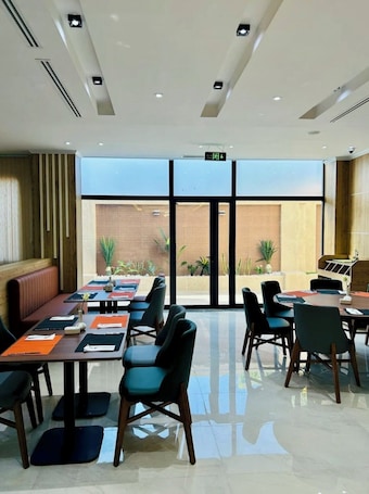 Dining. Barkat Hotel & Conferences