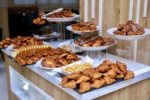 Petit déjeuner buffet compris tous les jours