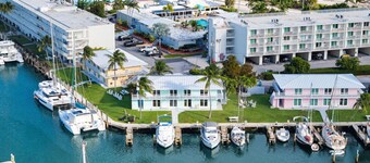 Waterfront Suite w/ Marina, Pool, Tiki Bar