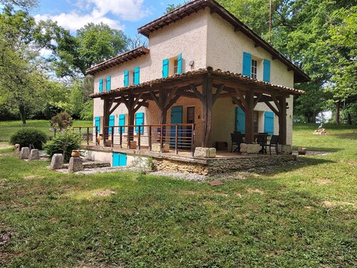 Peaceful and quiet house with forest and meadow from May to the end of September