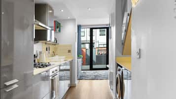 Microwave, oven, stovetop, dishwasher