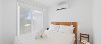 AquaLuna Beach House