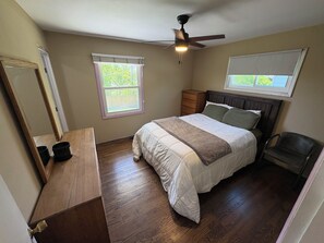3 habitaciones, tabla de planchar con plancha y wifi gratis 