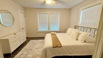 Strykejern/-brett, wi-fi og sengetøy