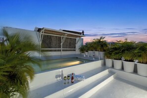 Pool - Luxury 4 BR House Inside The Walled City With Maid And Staff (cartagena)