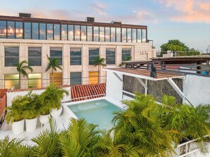 Pool - Luxury 4 BR House Inside The Walled City With Maid And Staff (cartagena)
