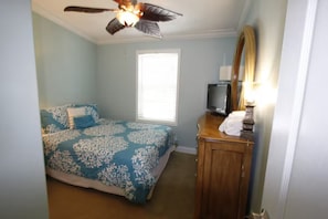 3 habitaciones, tabla de planchar con plancha y wifi gratis