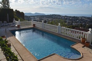 Pool - Casa Olmo Grande. Villa on the Costa Blanca with pool and stunning views. (Benissa)
