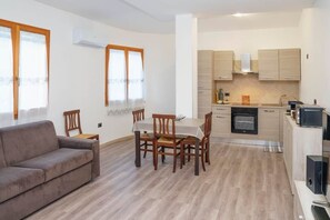 TV - Vacation home Sibyl apartment Sirocco (Villa San Pietro)