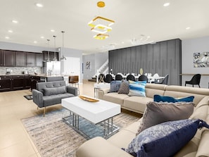 Interior - 3739la · Brand New 10br/pool/spa/ Disney Fireworks View (Davenport)