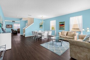 House (6 Bedrooms) | Interior - 325 6Br - Modern two Storie Home With Games (Davenport)