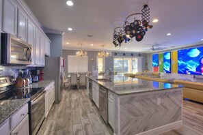 Interior - 4011-ol-music Genres Themed With Bowling Alley (Davenport)