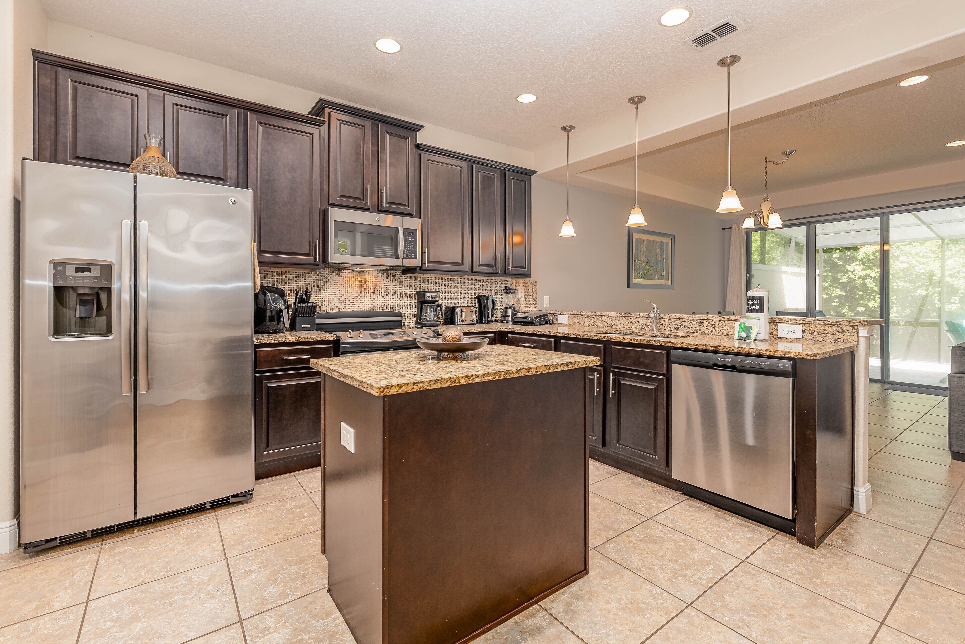 House (4 Bedrooms) | Interior