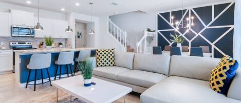 Villa (5 Bedrooms) | Front of property