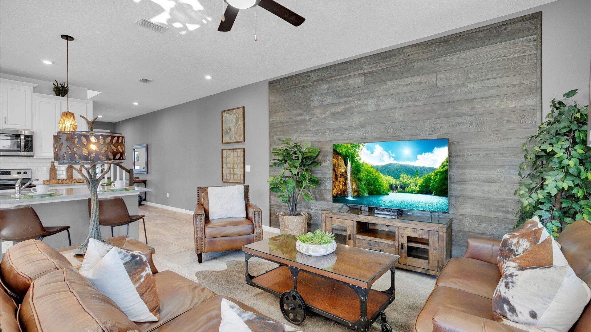 Villa (5 Bedrooms) | Front of property