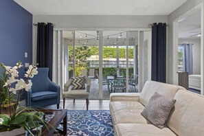 House (Multiple Bedrooms) | Interior - 360-7-pc-large and Luxury Villa (Kissimmee)