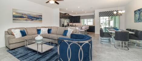 Villa (4 Bedrooms) | Fasade