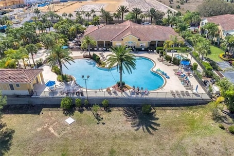 Interior. Oakwater End Unit With Balcony