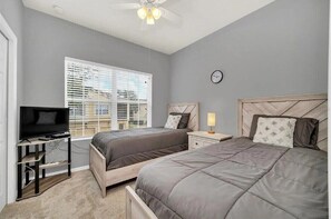 Interior - Oakwater End Unit With Balcony (Kissimmee)