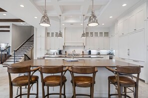 Interior - Nm430l Legends Palace (Kissimmee)